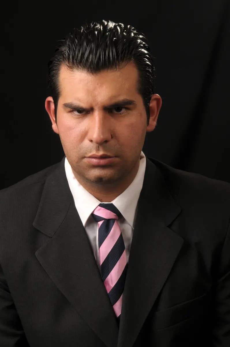 Ezequiel Castillo - Dramaturgo y Director de Teatro Ezequiel Castillo - Dramaturgo y Director de Teatro
